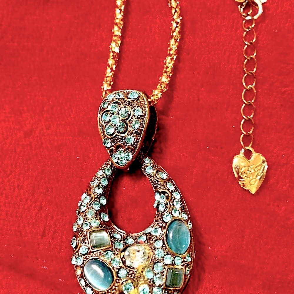 Crystal & faux opal necklace sparkly vintage BJ metal rare 3-D design filagree